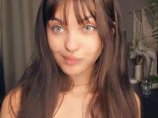 lennalalone webcam preview