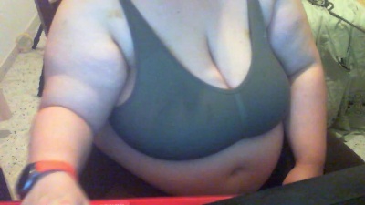 Maebis webcam model stream image