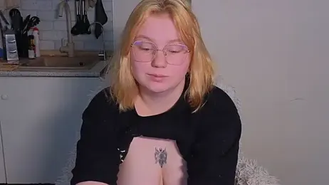 soft_focus webcam model stream image