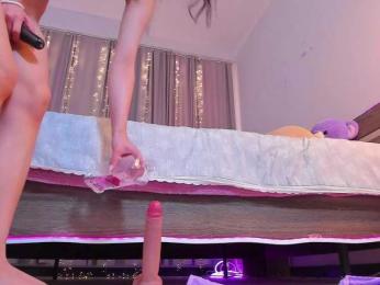 Dollyiaa webcam model stream image