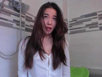 Dollyiaa webcam model stream image