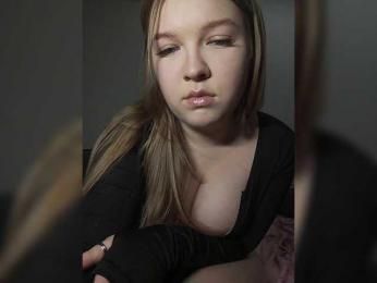 FackLanna webcam bongacams model stream image