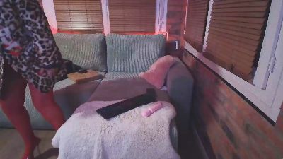 oxanaparis webcam model stream image