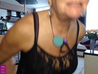 roxana-brooks webcam bongacams model stream image