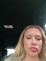 Girl-Mia webcam model stream image