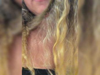 FLUFFY_BEAUTY webcam model stream image