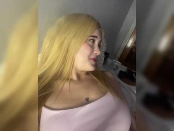 hellokitty23 webcam bongacams model stream image