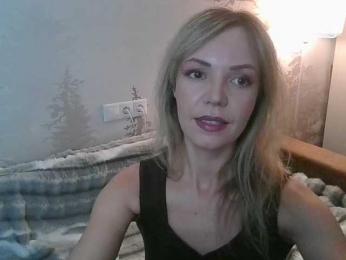 Red_Rose_98 webcam model stream image