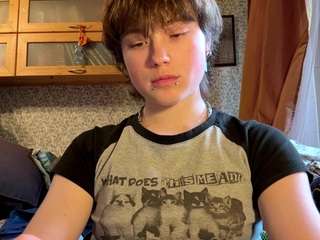 adrienemartire webcam model stream image