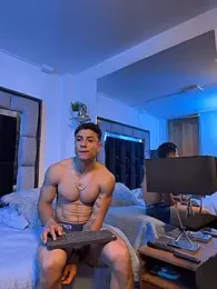 MR_MUSCLE webcam stripchat model stream image