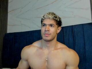 Jonas Lewis webcam model stream image