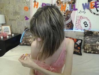 Unusual-G webcam model stream image