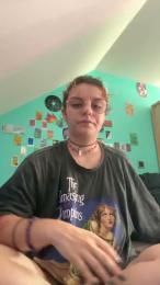 Emy_2002 webcam model stream image