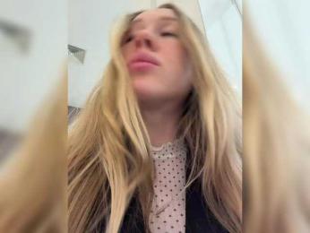 LiiBaby webcam bongacams model stream image