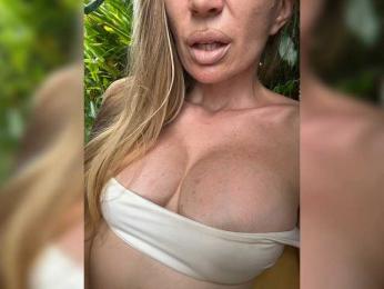 -AfricaYa- webcam bongacams model stream image