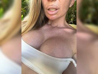 -AfricaYa- webcam model stream image