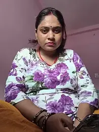 Aanushaka webcam stripchat model stream image