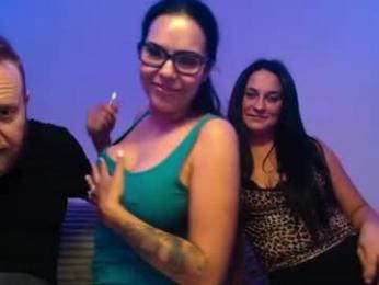 the_dahl_house webcam model stream image
