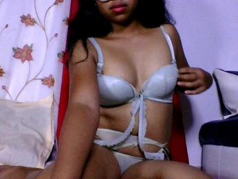 ALYASH webcam model stream image