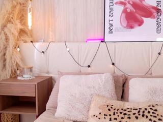 Mia Brooklyn webcam model stream image