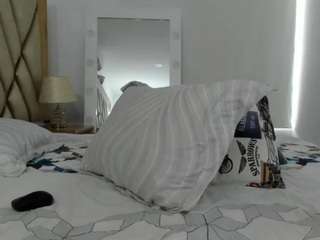 alwaysnaughtyx webcam model stream image