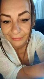 Moomyhot40 webcam model stream image