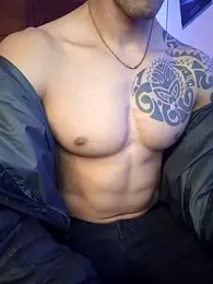 Joylopez_fit webcam model stream image