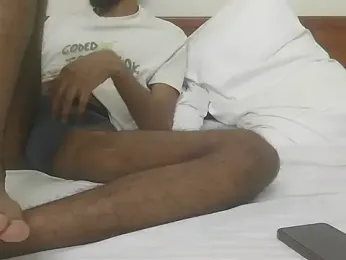 Indian_slimguyhot-16 webcam stripchat model stream image