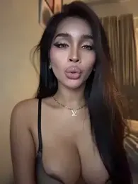 PrettyYoungHugeCockTS webcam stripchat model stream image