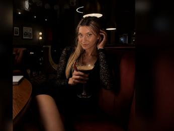 AlmaShannon webcam livejasmin model stream image