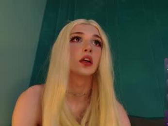 dollfacedeluxe webcam chaturbate model stream image