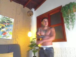 Dan Airen webcam flirt4free model stream image