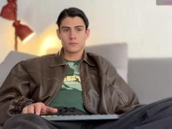 hey_cesard webcam model stream image