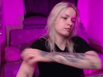 CherryNight666 webcam model stream image