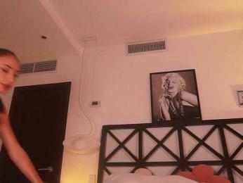 LunaMystyque webcam model stream image