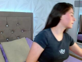 Gwen Drew webcam model stream image