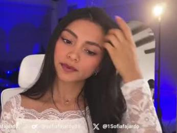 sweet_littleee webcam model stream image