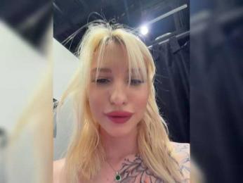 Cristi-Candy webcam bongacams model stream image