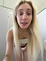 Pink_Kiss webcam model stream image