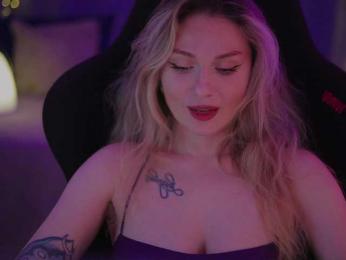 D_i_aM webcam bongacams model stream image