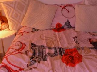 Juliana Saenz webcam model stream image