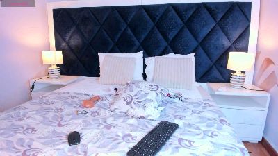 JeiLovee webcam model stream image