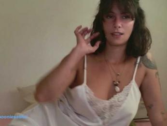 DeliFlower webcam model stream image