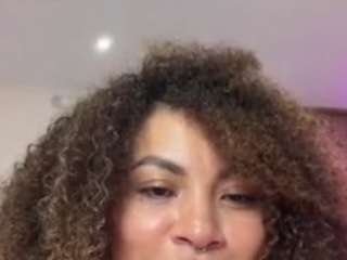 emmastonex webcam camsoda model stream image