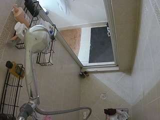 voyeurcam-baileybase-shower webcam model stream image