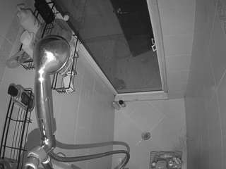 voyeurcam-baileybase-shower webcam model stream image