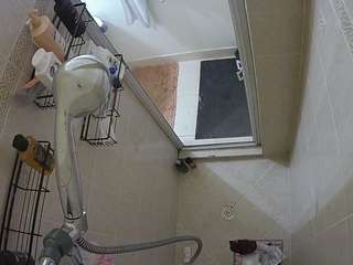 voyeurcam-baileybase-shower webcam model stream image