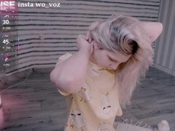 wo_voz webcam bongacams model stream image