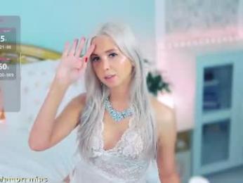 amoramias webcam model stream image