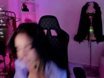 _kinkyalexa_ webcam model stream image